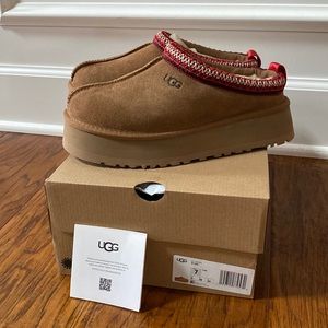 NIB UGG Tazz chestnut sz 7